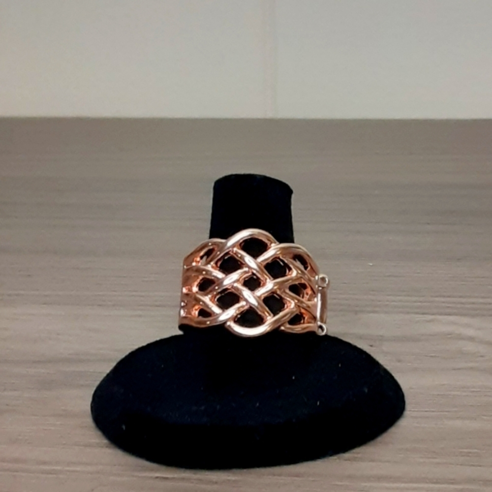 The One That KNOT Away Rose Gold Ring